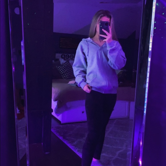 Meet your Posher, Sav - Picture 1 of 1